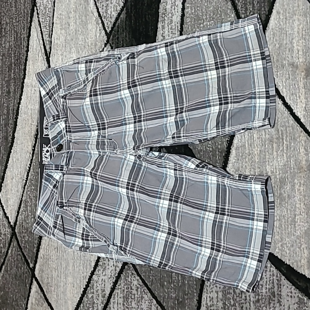 BUCKLE BLACK HEATHER GRAY PLAID WEST COAST SLIM SHORTS